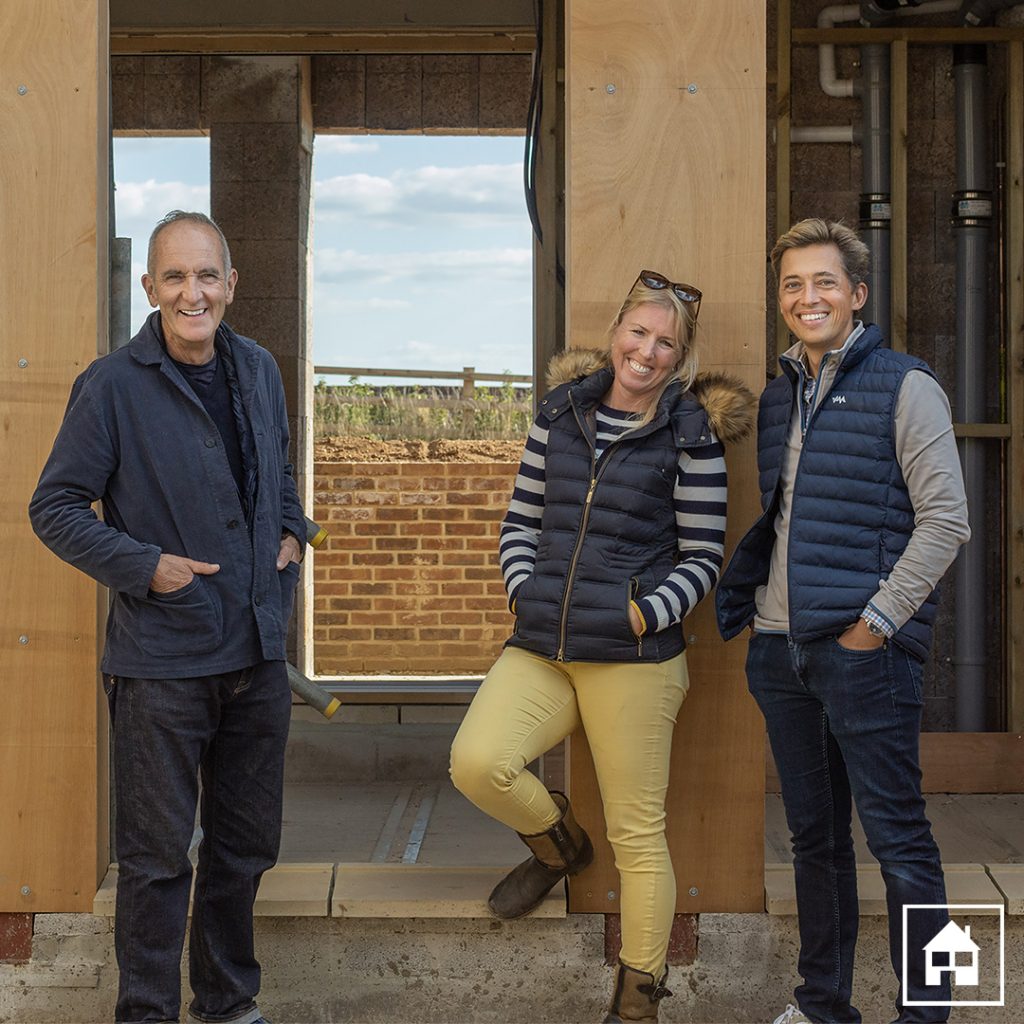 03. Proprietari e presentatore Grand Designs